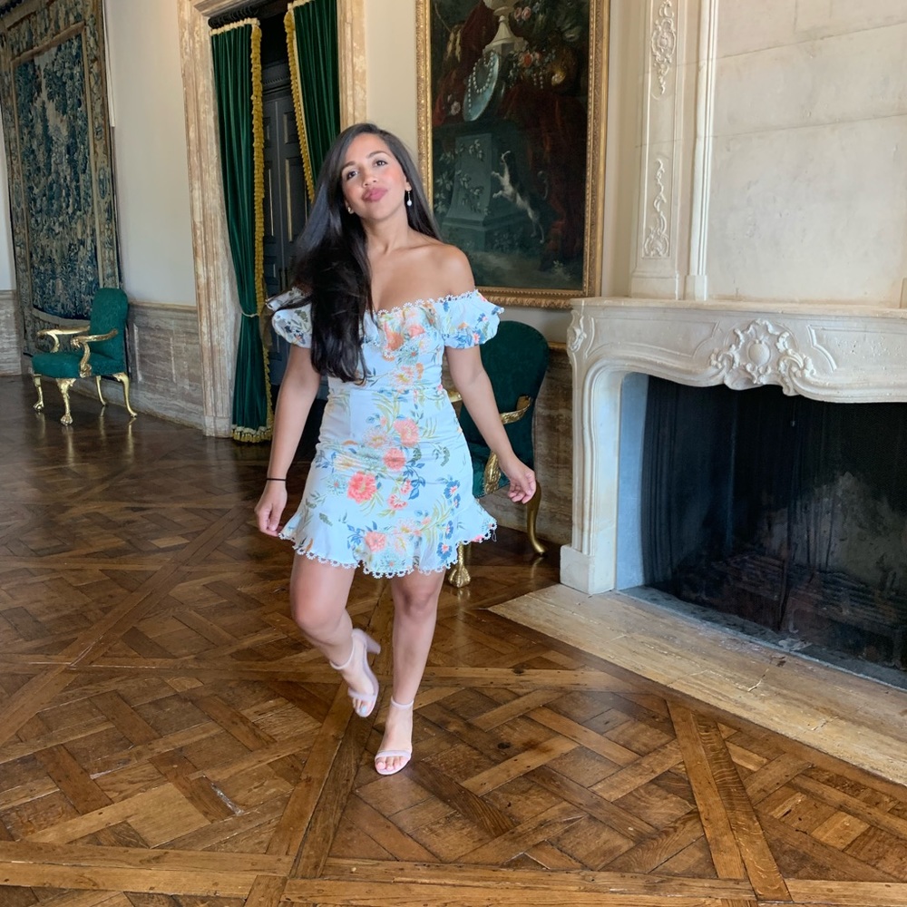 Selfie Leslie Dress